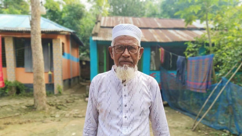 যশোরে ফ্ল্যাট দখল ও চাঁদা দাবি, সংবাদ সম্মেলনে ব্যবসায়ীর জীবনের নিরাপত্তা দাবি