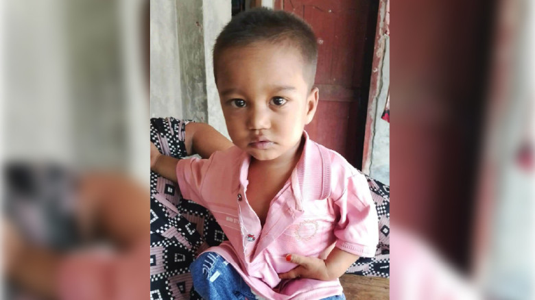 কেশবপুরে টাকার অভাবে নিভতে বসেছে ছোট্ট হাবিবের জীবন