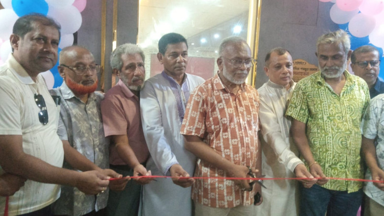 প্রেসক্লাব যশোরের পুনর্সজ্জিত শহীদ শামসুর রহমান মিলনায়তনের শুভ উদ্বোধন