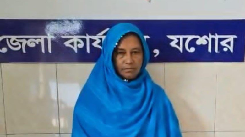 সীমান্তবর্তী শার্শায় ৬ হাজার পিস ইয়াবাসহ নারী গ্রে...