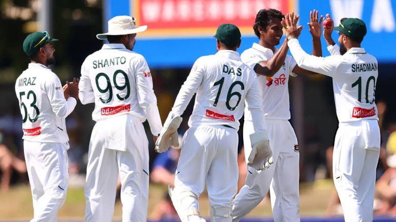 রাষ্ট্রপতি প্রার্থী হিসেবে অলি আহমদের মনোনয়নপত্র জমা