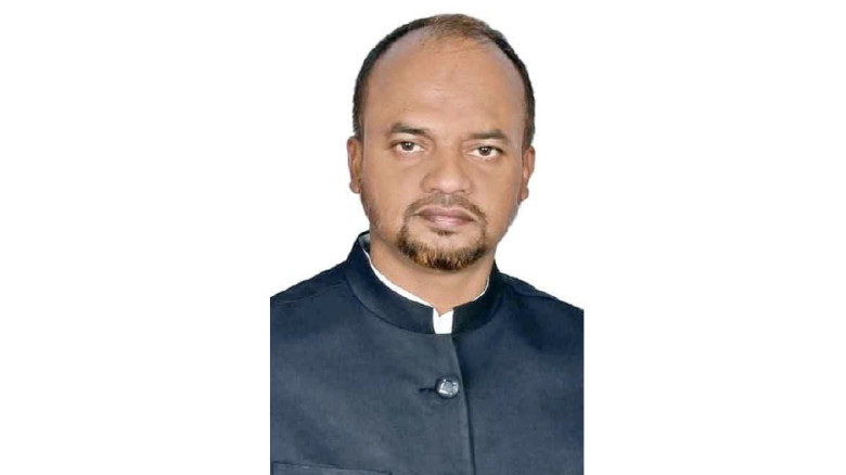 চৌগাছায় ৩৭ বস্তা সরকারি সার জব্দ, নছিমনচালককে জরিমানা