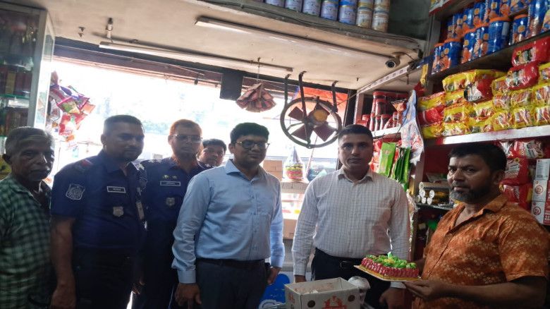 যশোরে নিউ সাকো ডিপার্টমেন্টাল স্টোরে ভোক্তা অধিদপ্তরের জরিমানা