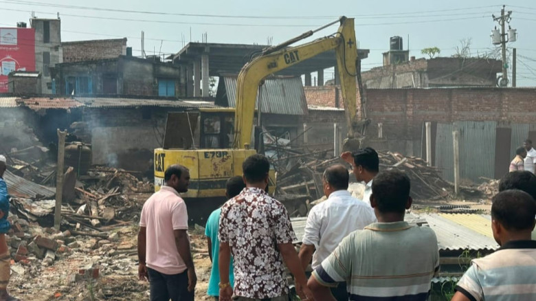 চৌগাছায় নানা প্রতিকূলতা পেরিয়ে মডেল মসজিদের নির্মাণকাজ শুরু