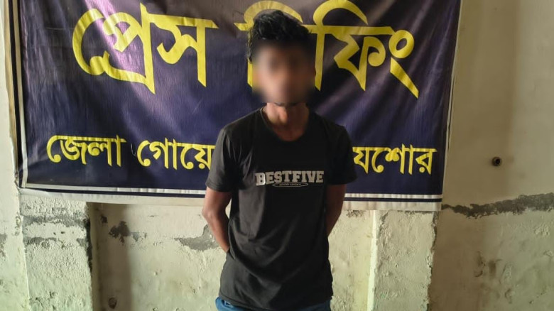 যশোরে মাদক ও মোটরসাইকেলসহ এক যুবক ডিবি পুলিশের হাত...