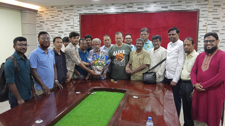 প্রেসক্লাব যশোরের নবনির্বাচিত কমিটিকে ‘তরঙ্গ শিল্পীগোষ্ঠী’র সংবর্ধনা