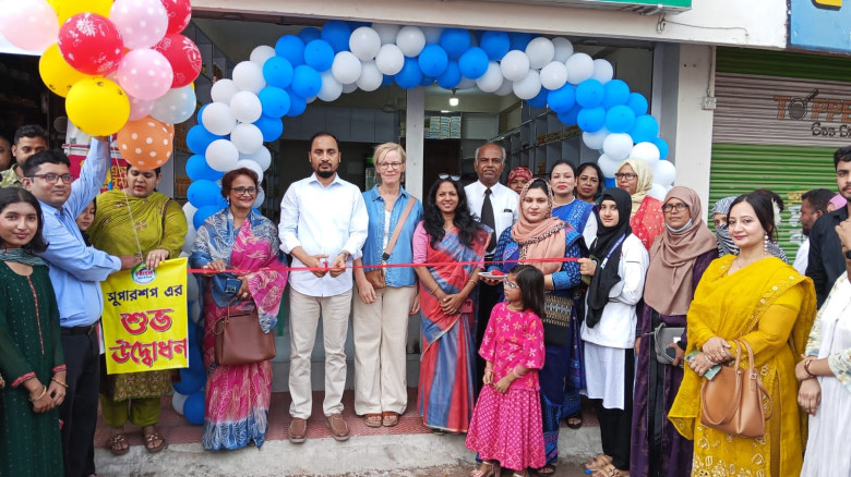 যশোরে উদ্বোধন হলো ‘প্রিজম সুপার শপ’: স্থানীয় উদ্যোক্তাদের পণ্য বিপণনে নতুন দিগন্ত