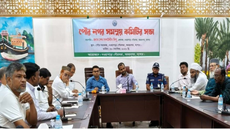 হরমুজ প্রণালি থেকে দূরে সরে গেল মার্কিন যুদ্ধজাহাজ