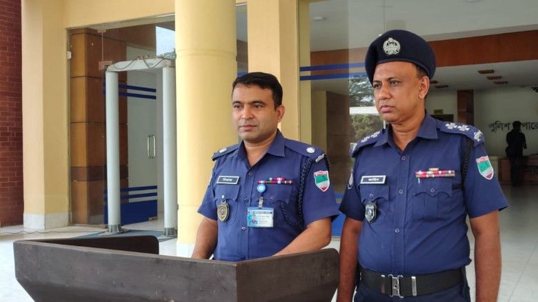 চাকরির প্রলোভনে স্কুলছাত্রীকে অপহরণ করে ঢাকায় পাচারের ঘটনায় আটক ২