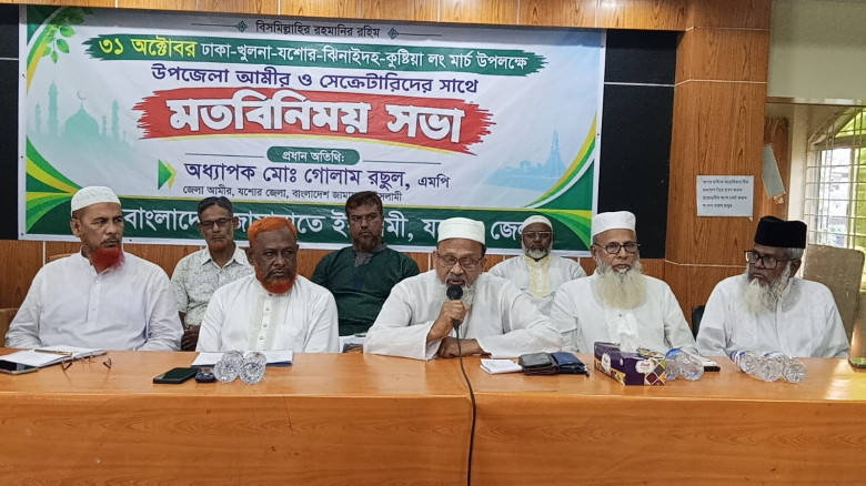 যশোরের শংকরপুরে অভিযানে ৮টি ককটেল সদৃশ বোমা উদ্ধার করেছে র‍্যাব