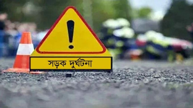 যশোর-বেনাপোল মহাসড়কে দুই মোটরসাইকেলের মুখোমুখি সংঘর্ষ: নিহত ৩, আশঙ্কাজনক ২