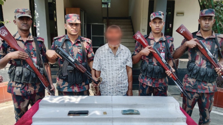 যশোর এমএম কলেজে একুশে পদকপ্রাপ্ত শিক্ষাবিদের নামফলক ভাঙচুর: শিক্ষার্থীদের ক্ষোভ