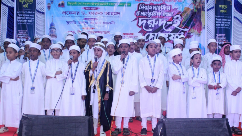 এগারো দলীয় জোটের লং মার্চ সফল করার লক্ষ্যে যশোরে এনসিপির লিফলেট বিতরণ ও গণসংযোগ কর্মসূচি